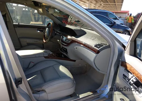 2010 Mercedes-Benz S 550 из США, поврежденный, VIN WDDNG7BBXAA292556